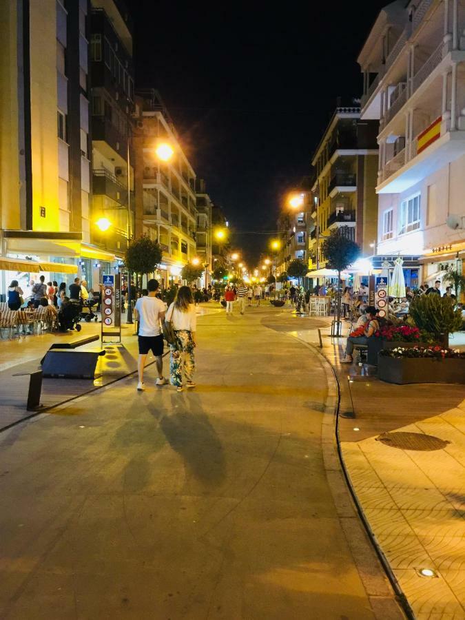 Apartamento Stor Vaning I Caleta Hamn Torre Del Mar Exterior foto
